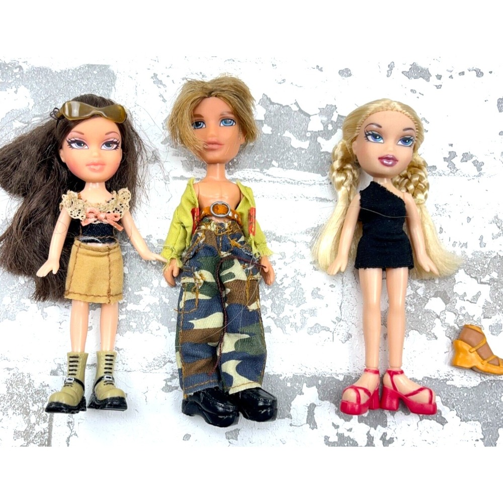 Vintage Bratz Dolls Lot Bundle Minituare Mini 4" Tall Used MGA Assorted Clothes
